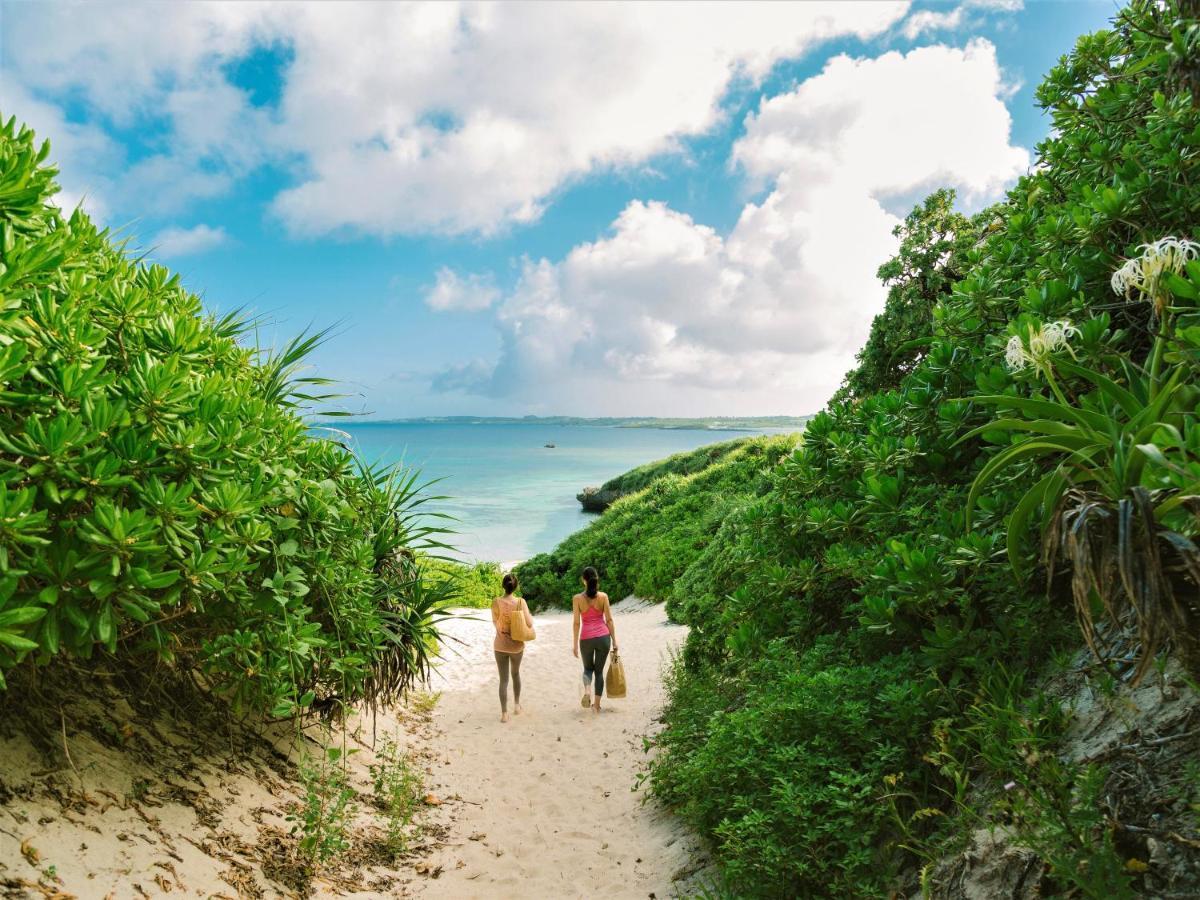 Central Resort Miyakojima Buitenkant foto
